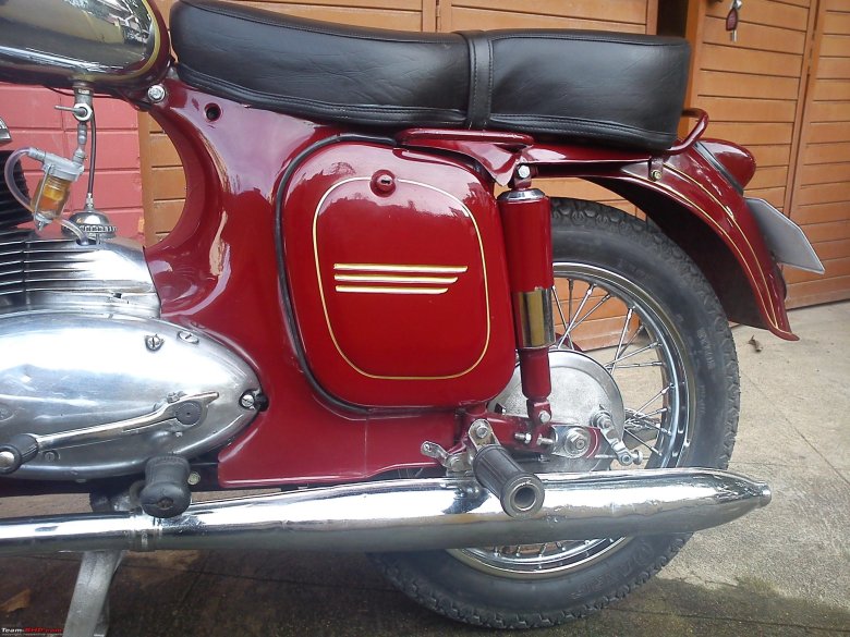 Ява старушка 350