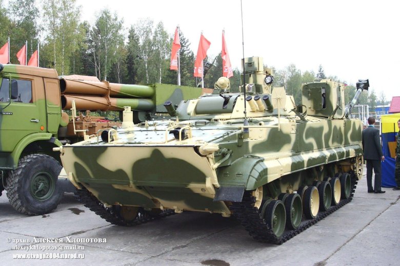 Машина командира батареи 9п157-4