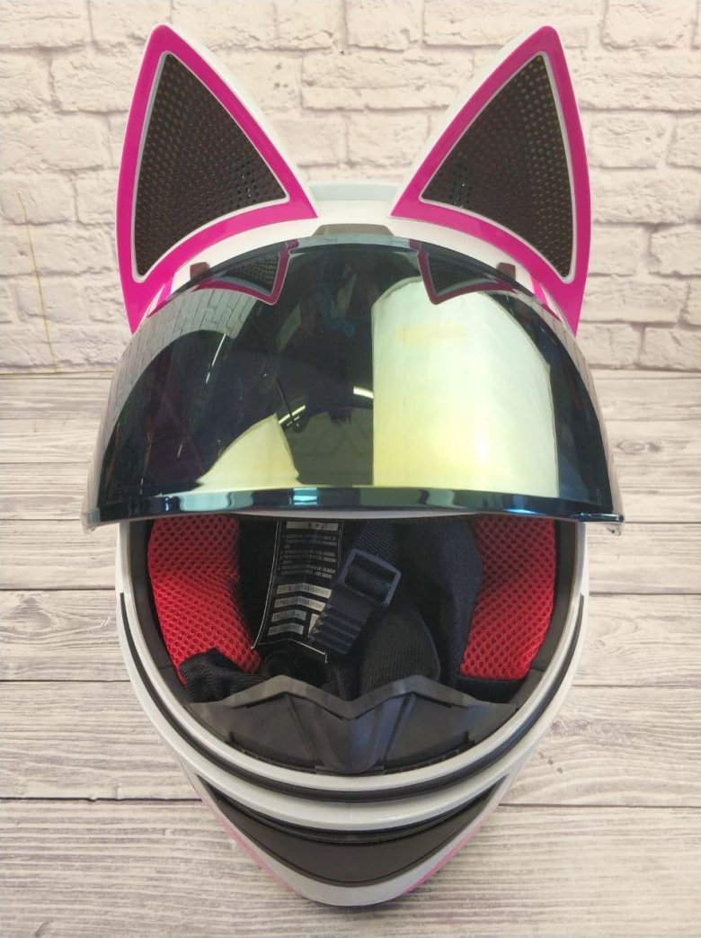 Мотошлем с ушками