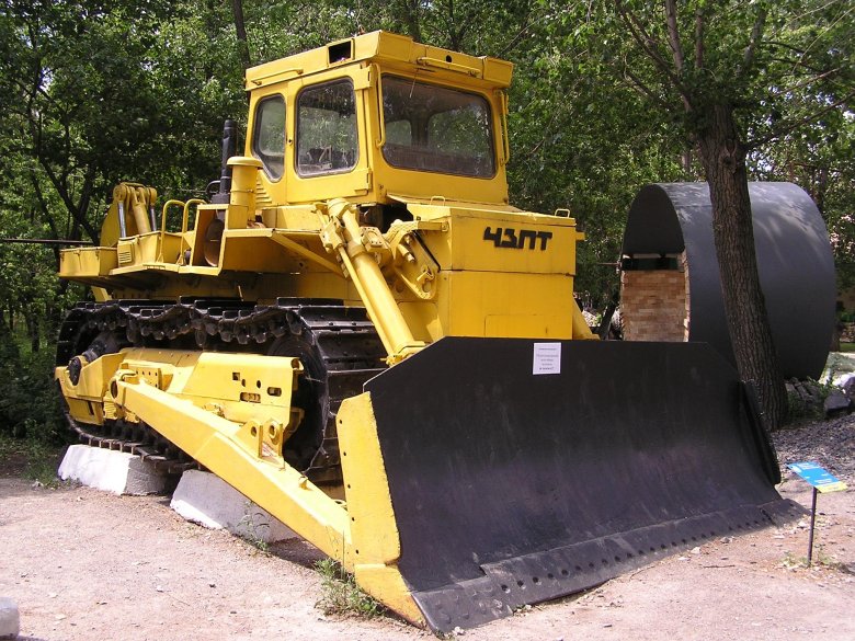 Бульдозер чзпт т-330