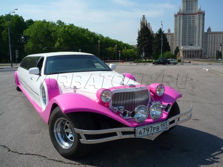 Лимузин экскалибур фантом розовый