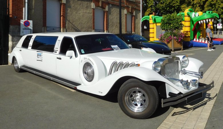 Лимузин старый