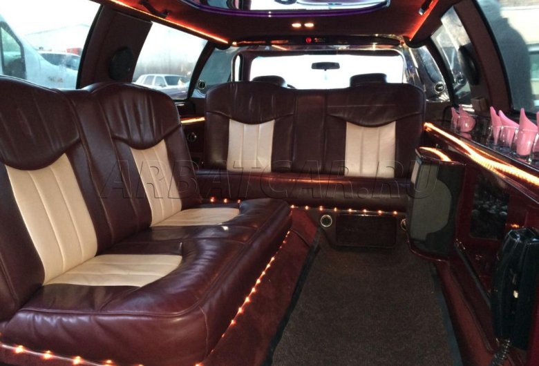 Lincoln town car limousine 1988