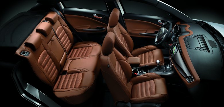 Alfa romeo giulietta интерьер