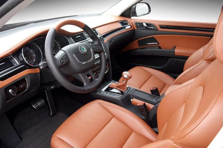 Шкода суперб 2 салон