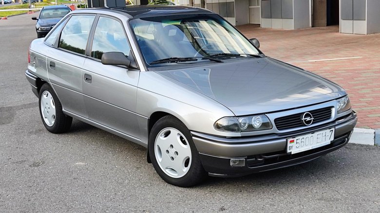 Опель астра f седан 1997