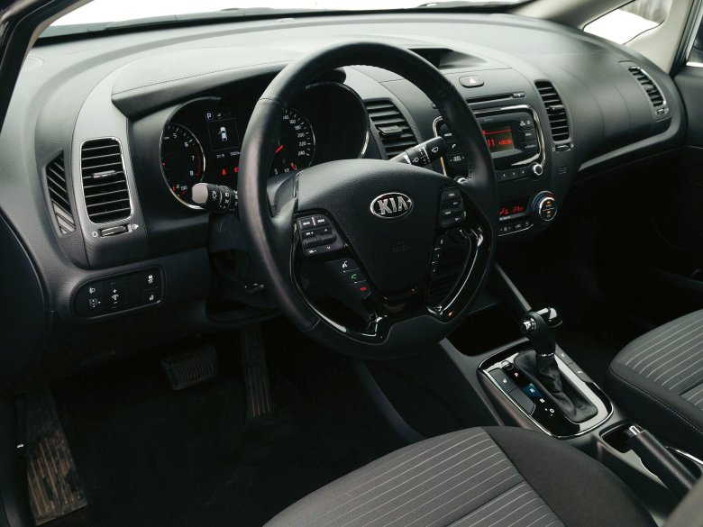 Kia cerato 3 салон