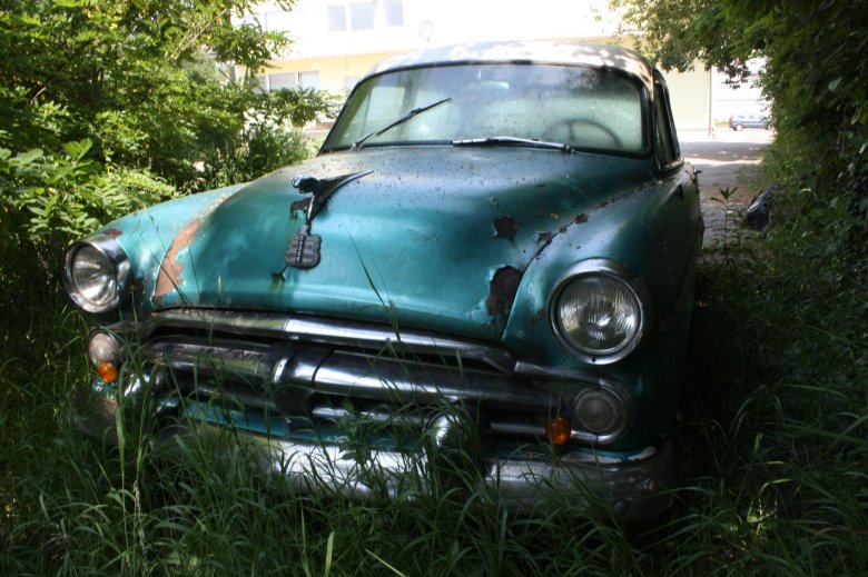 Старые заброшенные автомобили