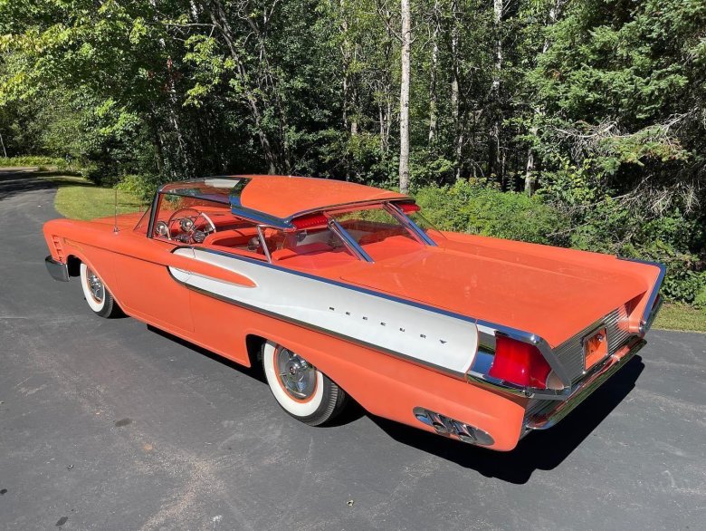 Mercury xm-turnpike cruiser 1956