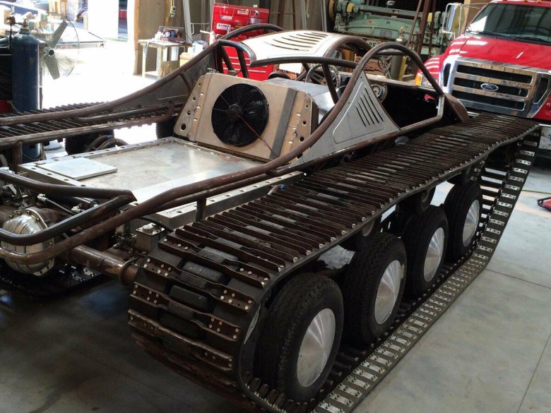 Вездеход ripsaw ev3-f1