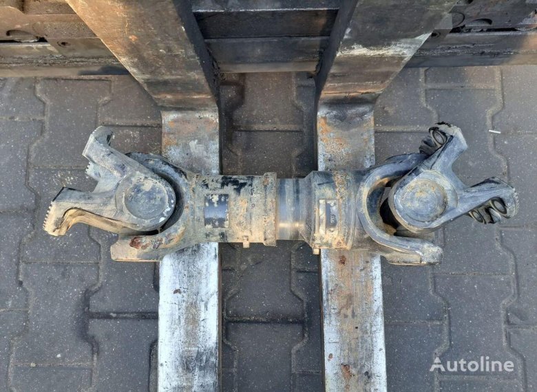 Вал карданный межосевой актрос