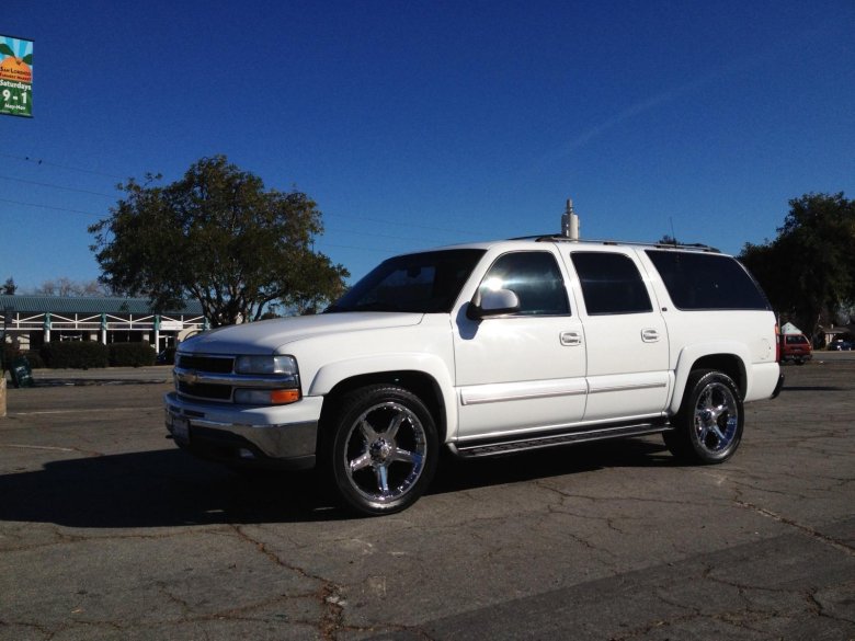 Шевроле субурбан 2001