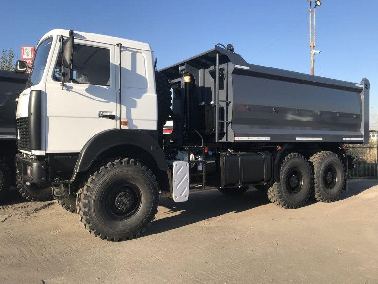 Самосвал 6х6 маз 780130