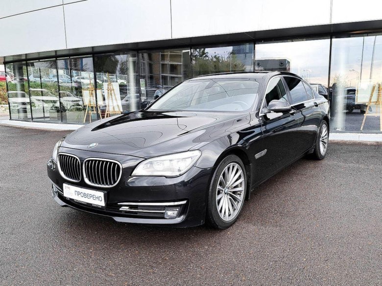 Бмв 7 серии 2012