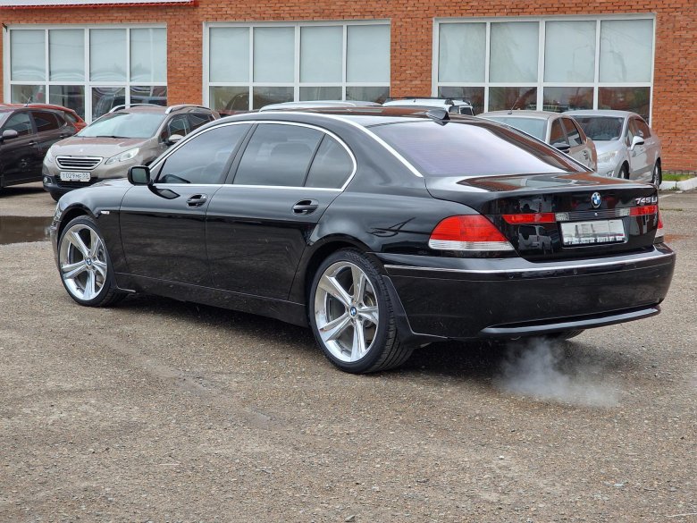 Бмв 7 серии 2003