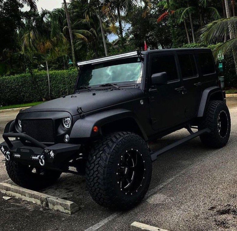 Jeep wrangler rubicon черный