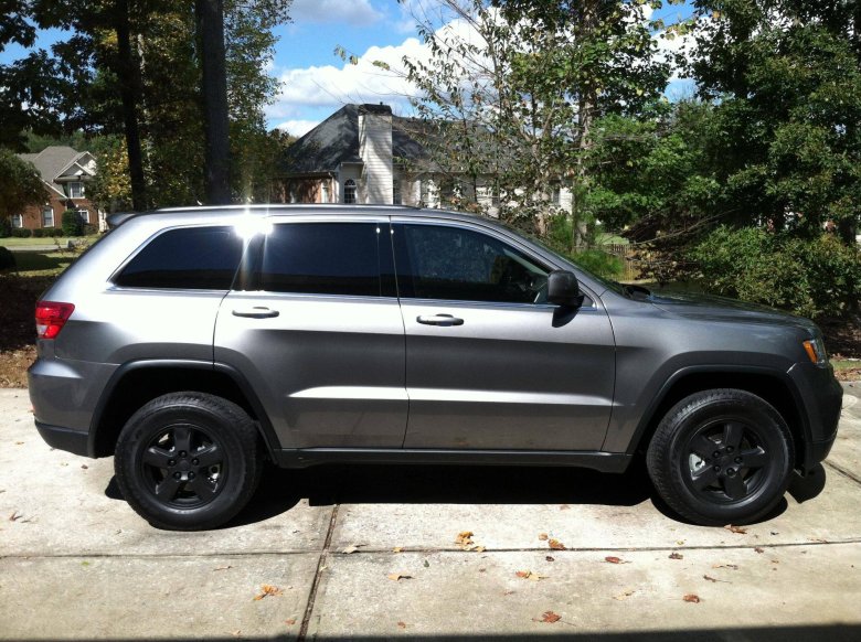 Jeep grand cherokee 2013 серебристый