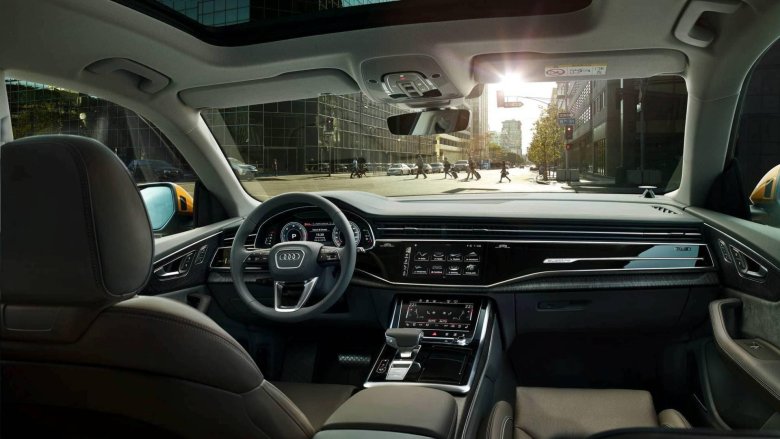 Audi q8 2022 салон