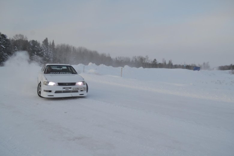 Тойота марк 2 90 дрифт зимой