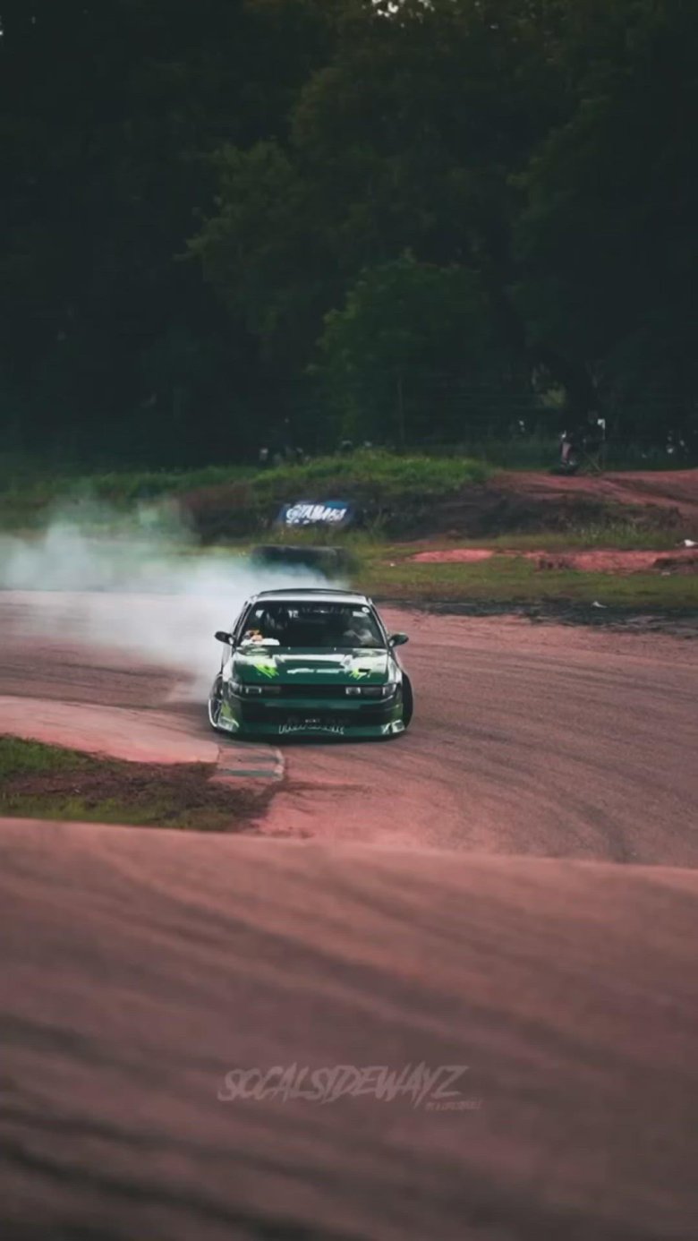 Автомобильный дрифт