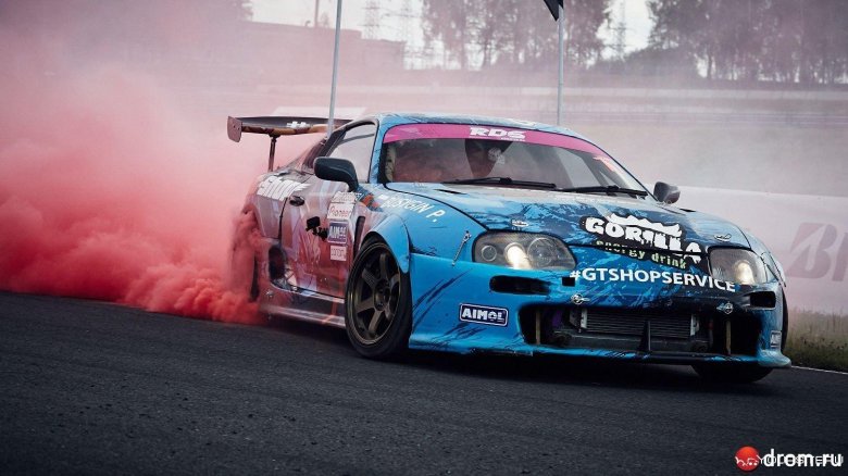 Nissan skyline ix (r33)