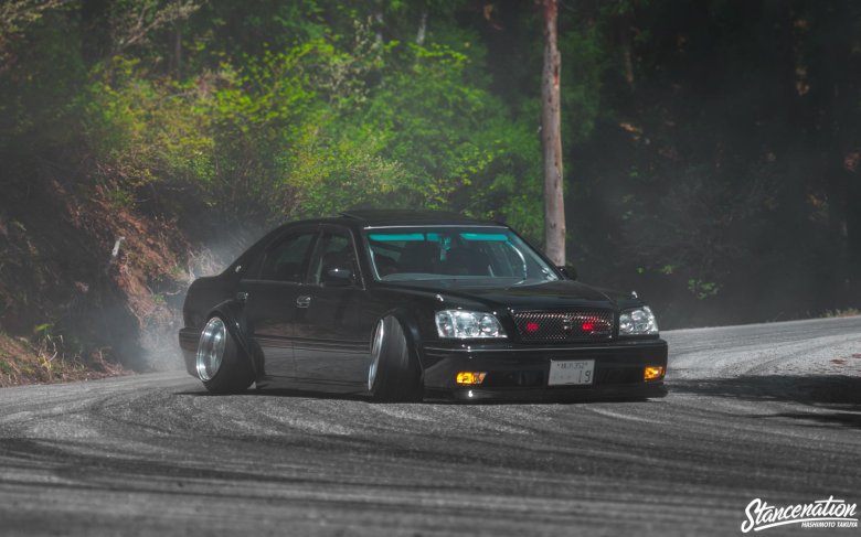 Toyota crown s170 стенс