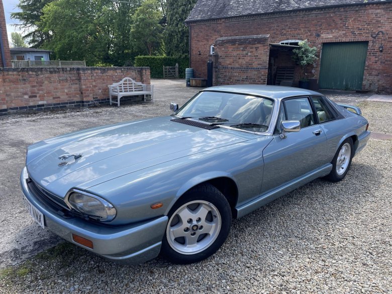 Jaguar xjs v 12