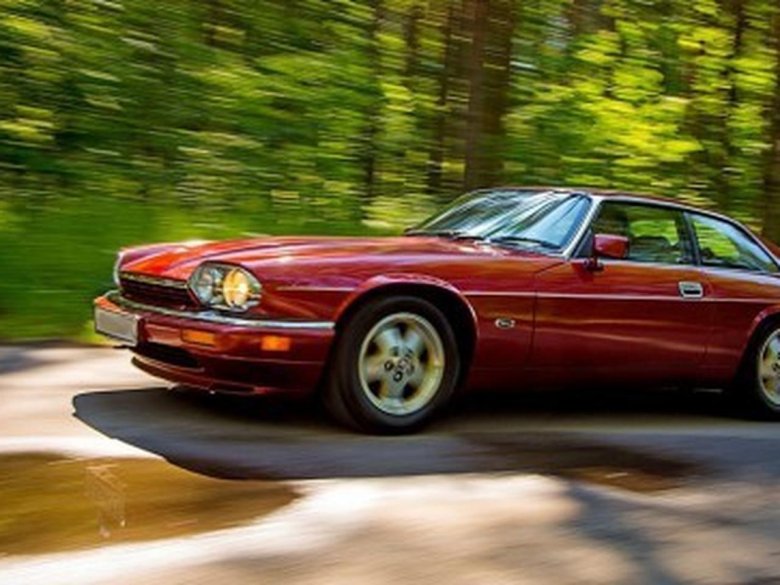 Ягуар xjs v12