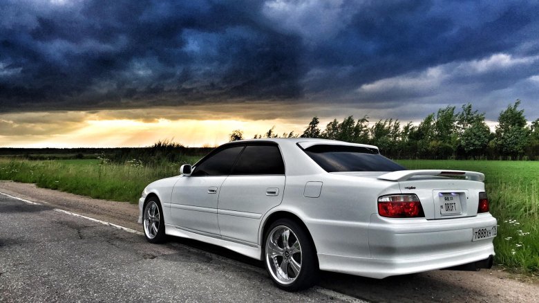 Машина тойота чайзер