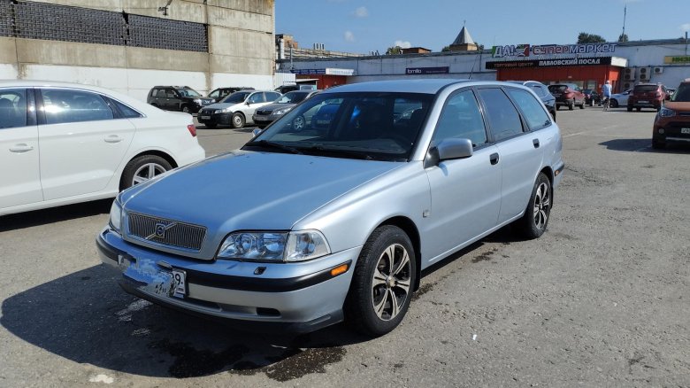 Вольво s 40 1 поколение
