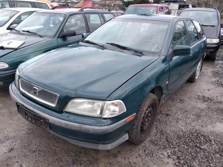 Volvo v 40 1998
