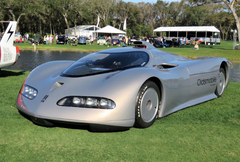 Oldsmobile aerotech 1987
