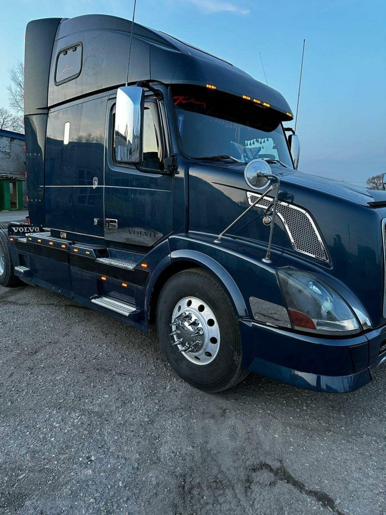 Седельный тягач вольво