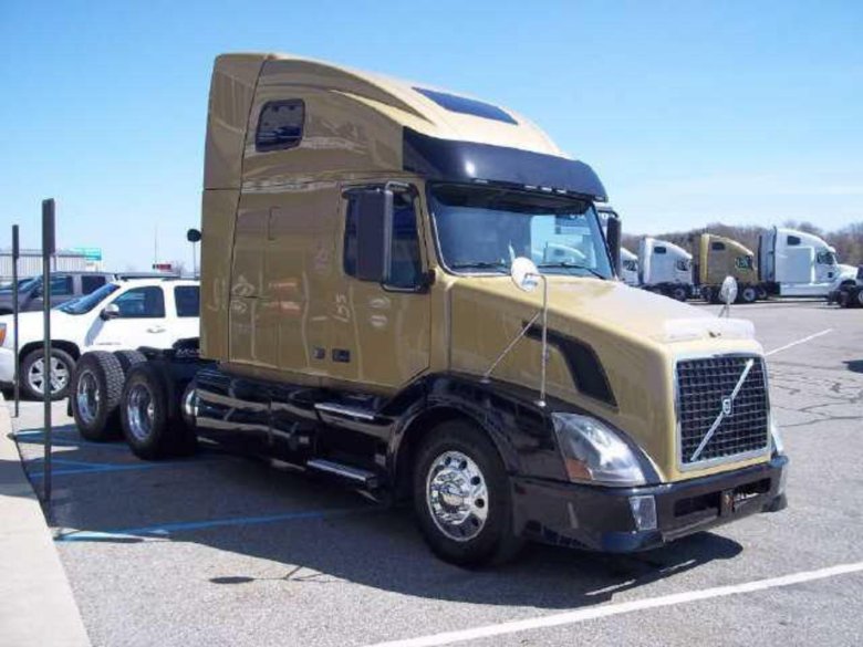 Volvo vnl 670 2004