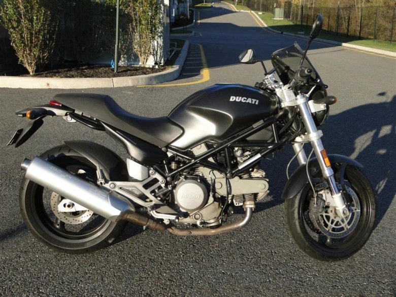 Ducati monster 2005