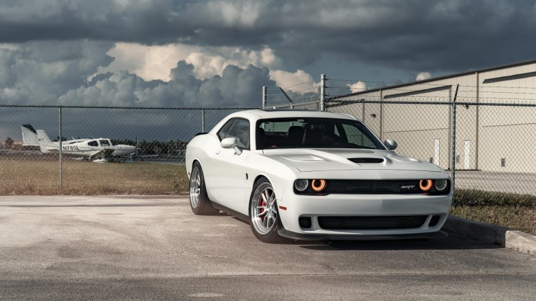 Challenger srt hellcat