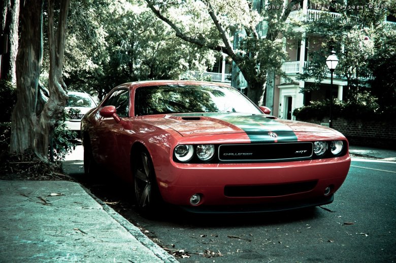 Dodge challenger srt 8