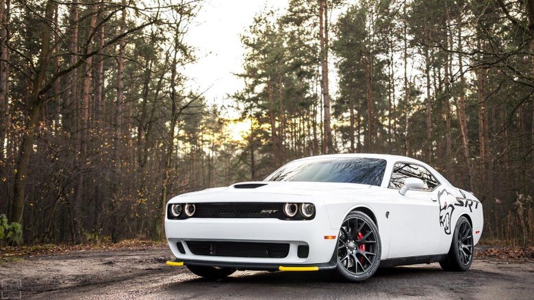 Dodge challenger hellcat 2015