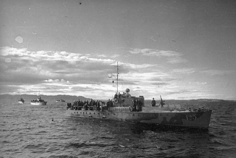 Катер морской охотник 1942