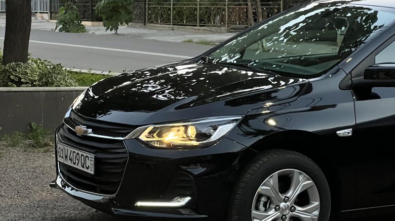 Шевроле оникс