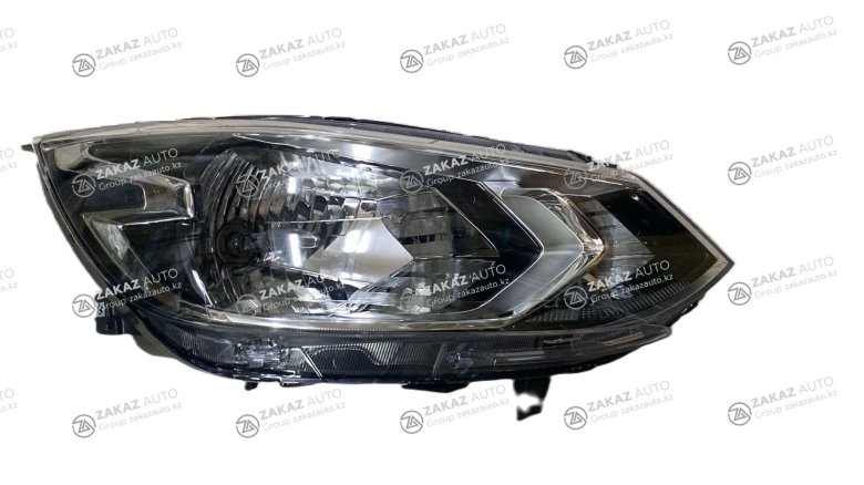 Фара передня правая
