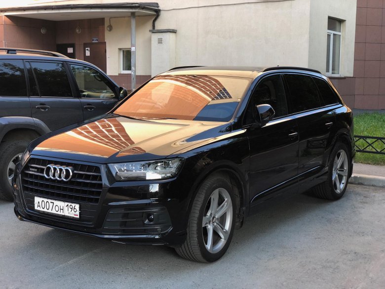 Audi q7 2017 black