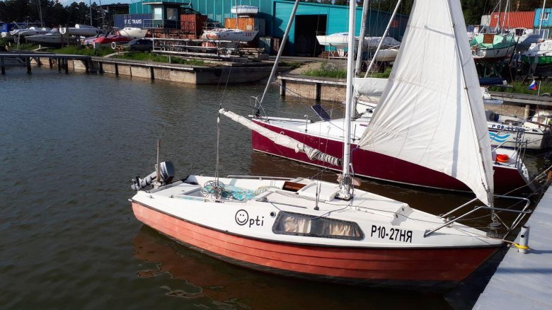 Парусно-моторная яхта «ассоль»