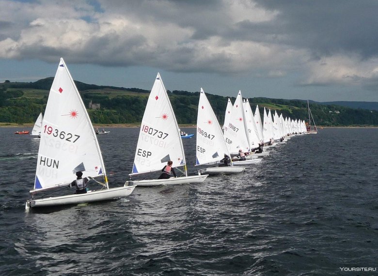 Зум 8 швертбот