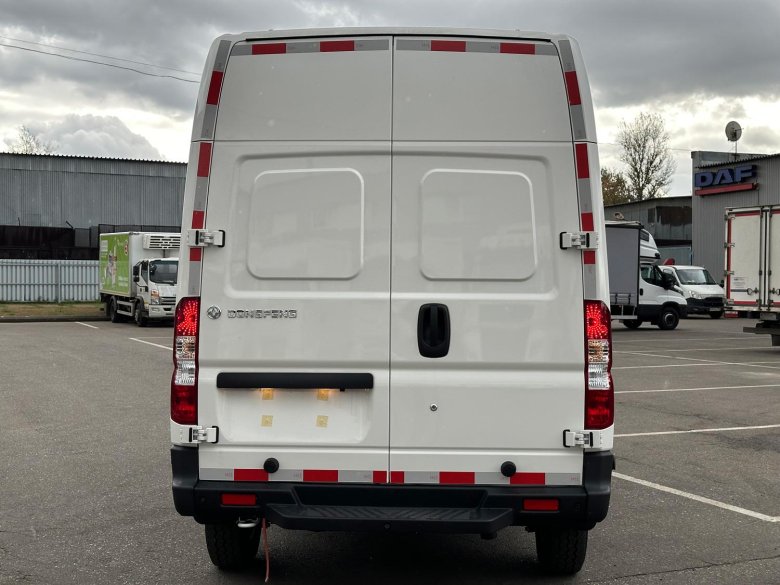 Грузопассажирский фургон