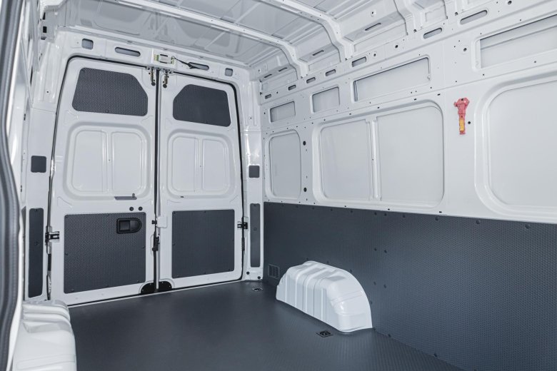 Цельнометаллические фургоны