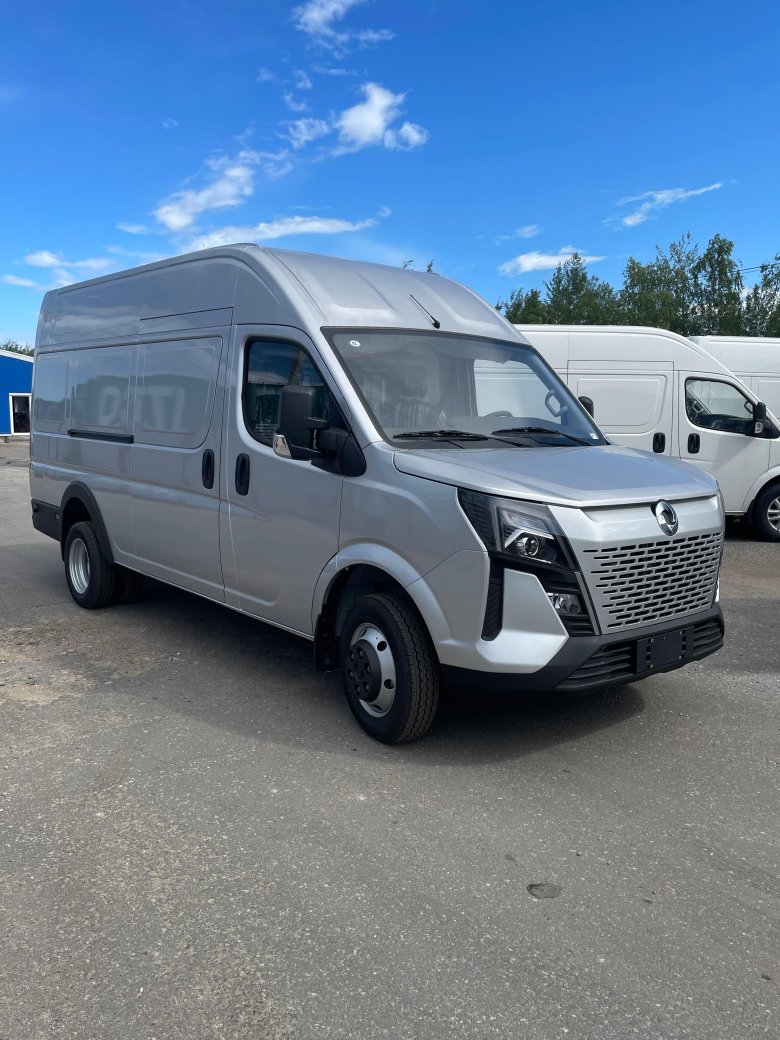 Цельнометаллические фургоны