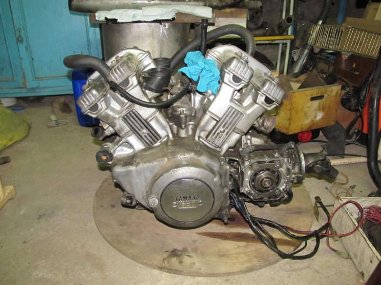 Двигатель yamaha зет 200