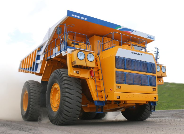 Белаз карьерный самосвал