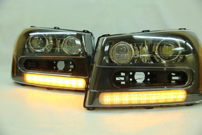 Шевроле трейлблейзер фары